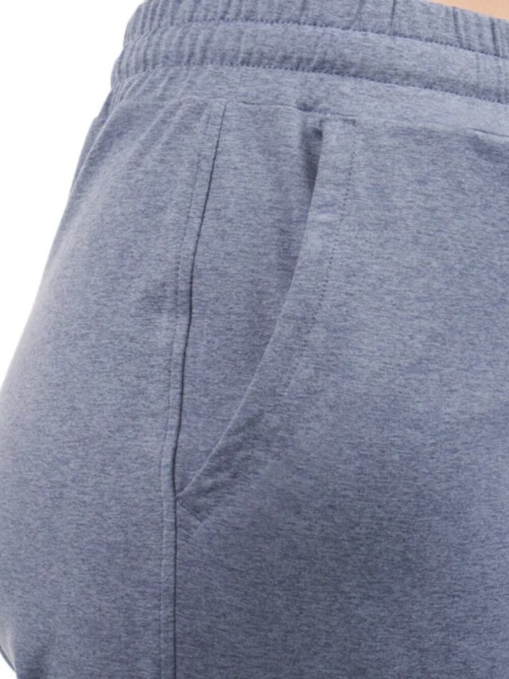 3 pairs Kirkland Signature Women's Lightweight Crop Pants . Price is for 3 pairs - Picture 10 of 16